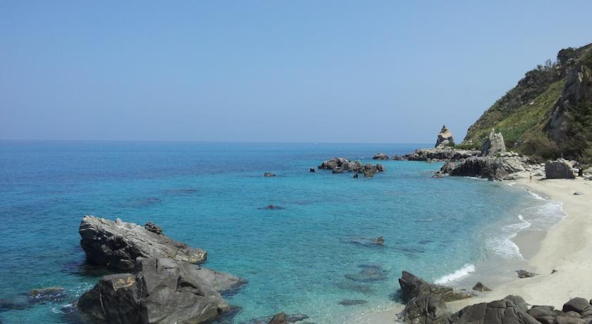 Gullo Capo Vaticano Ricadi Exterior photo